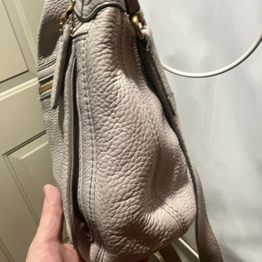 Fossil Taupe Leather Shoulder Bag | Adjustable Strap | Crossbody Option - Picture 6 of 11